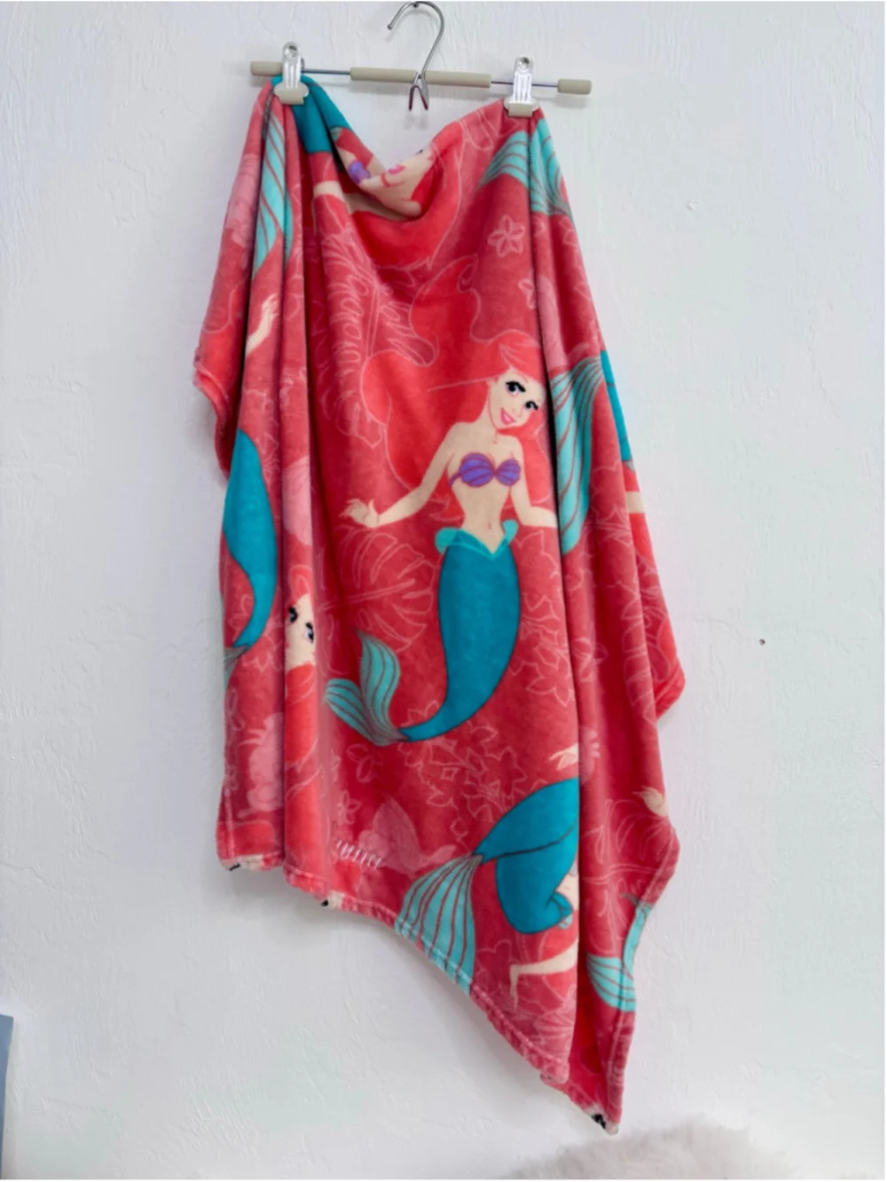 Disney The Little Mermaid Throw Blanket OS Coral Blue Hooded Ariel Flounder